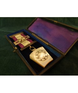 MEDAGLIA MARCHIO COLLEZIONE